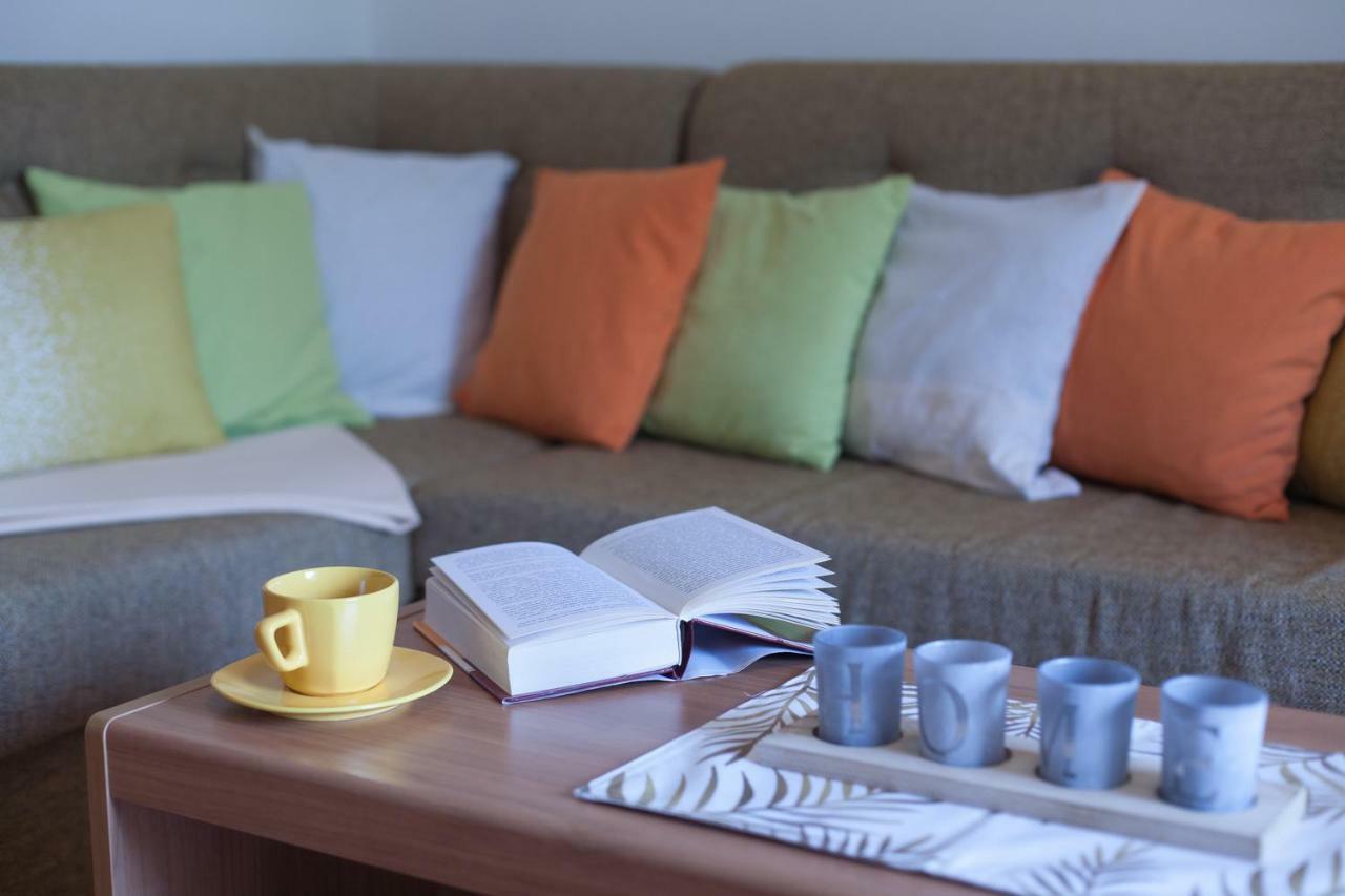 Apartment Helga Ližnjan エクステリア 写真